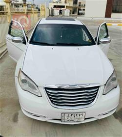 Chrysler 200